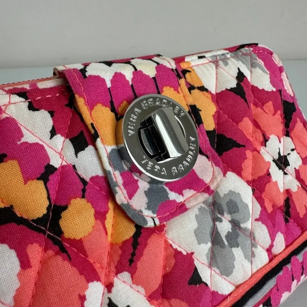 Vera Bradley Pixie Blooms Turnlock Wallet Large Zip Around Clutch Carry All - Picture 5 of 8